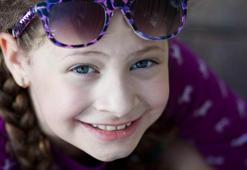 Çocuklar güneş gözlüğü takmalı mı? Güneş gözlüğü seçerken nelere dikkat edilmeli?