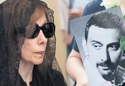 Feyruz, oğluna veda etti