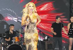 İrem Derici’den Tosun çiftine övgü dolu sözler