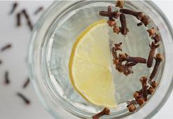 Sabah suyuna karanfil atın, farkı görün! Metabolizma fişek gibi, toksinden eser bırakmıyor