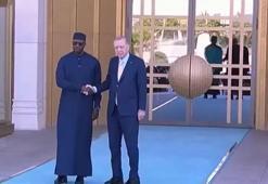 Cumhurbaşkanı Erdoğan, Senegal Başbakanı Sonko'yu resmi törenle karşıladı