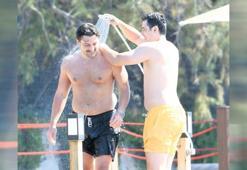 Yeni imajıyla tatilde!