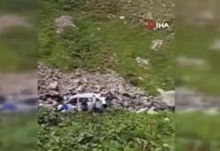 Arap turistleri taşıyan minibüs dere yatağına yuvarlandı: 2 ölü, 4 yaralı