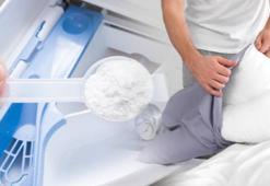 Yastıktan başlıyor, yüze yayılıyor! Deterjan süren yandı, çözümü tek damla karbonat