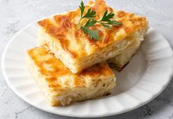 Dışarıdan hazırını almaya son! Yiyenler el açması sanıyor, 3 yufkalı çıtır börek