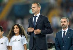 Süper Kupa'ya UEFA'nın açtığı pankart damga vurdu