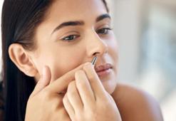 Can sıkan burun üstü kıllarına elveda! Hızlı ve acısız yöntemmiş, rengini açıyor