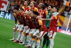 Galatasaray'da Okan Buruk kazanan kadroyu bozmadı!