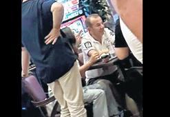 Özcan’ın kumarhane fotoğrafı gündem oldu