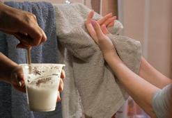 Keçe gibi havlulara ilk yıkamada elveda! 8 kaşıkla yumuşacık otel hilesi