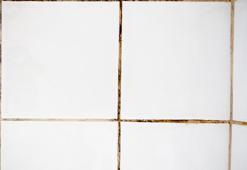 Çamaşır suyundan katbekat etkili! Derz dolguları tertemiz yapıyor