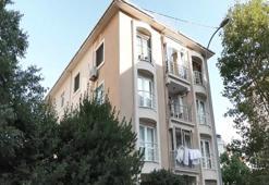 Ümraniye'de 5 katlı binanın çatısında yangın çıktı! Ekipler hemen müdahale etti