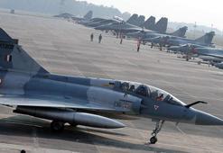 Hindistan'dan savunma hamlesi! Yerli savaş uçağı için harekete geçtiler