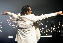 Erzurum'u gezerken davet etti! Bayhan'dan konser sürprizi