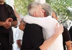 Metin Şentürk'ün acı günü! Kardeşini son yolculuğuna uğurladı