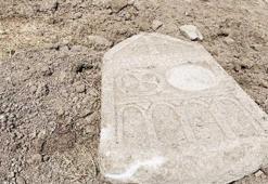 Yer: Çorum! Kanal kazısında tarihi mezar taşı çıktı