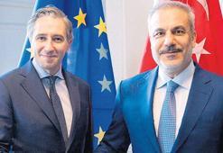 Fidan İrlanda’da Harris ile görüştü