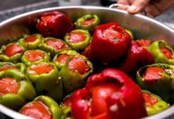 İçi tam pişiyor, çiğ kalmıyor! Biber dolmasının püf noktası