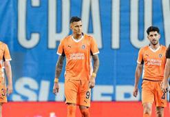 Başakşehir deplasmanda yıkıldı! Avrupa'nın dışında kaldı