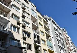 İzmir’de kayıp kadının cesedi binanın bahçesinde bulundu