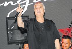 Joy Sığacık’ta Cengiz Kurtoğlu rüzgârı