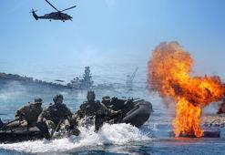 İstanbul'da nefes kesen anlar! 'TEKNOFEST Mavi Vatan'a SAT ve SAS'lar damga vurdu