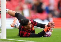 Altay Bayındır'ın hatası İngiltere'de gündem oldu! 'Golü hediye etti'