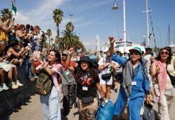 Gazze ablukasını kırmak için yola çıktılar: Küresel Sumud Filosu Akdeniz'e yelken açtı