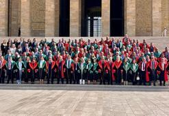 Yargıtay üyelerinden adli yıl açılışında Anıtkabir'e ziyaret