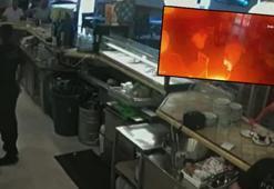 Akılalmaz olay! Mayonezin bittiğine sinirlendi, kafeyi ateşe verdi