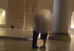 Çamlıca Camii'nde uygunsuz hareketlerde bulunan 2 turist hakkında karar