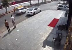 Dikkatsiz sürücü ticari taksinin takla atmasına neden oldu