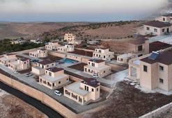 Gurbetten 50 yıl sonra köye dönüp villa yaptılar! 'Lüksü bulduk ama gerçek mutluluğu orada bulamadık'