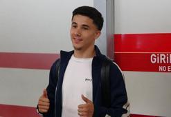 Trabzonspor'un yeni transferi Benjamin Bouchouari Trabzon'a geldi