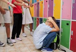 Akran zorbalığı kalıcı izler bırakıyor! Çocuklarınızı nasıl korursunuz?