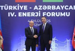 Bakan Bayraktar, İzmir'de Azerbaycanlı mevkidaşı Şahbazov ile basın toplantısı düzenledi