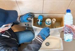 Ayda litrelerce suyu kurtarıyor! Her sifonda pet şişeyle tasarruf edin, suyu vakumluyor