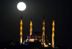 Diyanet Mevlid-i Nebi Haftası sela (sala) kararı: Yatsıdan önce akşamları sala okunuyor