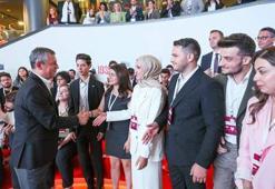 CHP Lideri Özgür Özel, gençlerle bir araya geldi