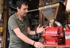 Eskişehir'de 50 yıldır süren ilginç gelenek: Dükkana giren şaşkına dönüyor: ‘İnsanları davet ediyoruz"