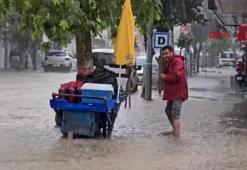 Adana ve Osmaniye'de sağanak ve şiddetli rüzgar; okul çatısı uçtu