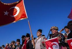İzmir'in düşman işgalinden kurtuluşunun 103. yıl dönümü coşkuyla kutlanıyor