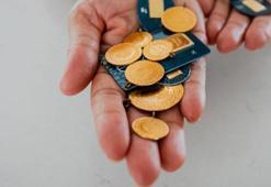 Kısa sürede 500 TL yükselen gram altın için yeni tahmin! Yıl sonu hedefi değişti