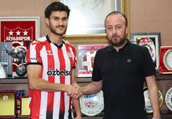 Sivasspor, Yusuf Cihat Çelik'i kadrosuna kattı!