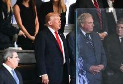 Trump'ı suikast korkusu sardı: Maçı kurşun geçirmez camın ardından izledi!