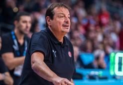 Ergin Ataman: Biz altın madalya ile döneceğiz!