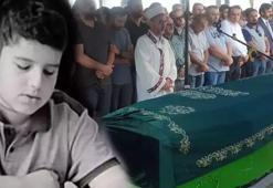 Başına geçirdiği balon nedeniyle ölen Muhammed Ali, toprağa verildi