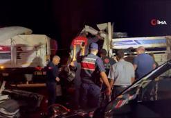 Çorum’da kamyon TIR'a çarptı: Araçta sıkışan sürücü ağır yaralandı