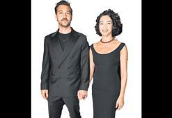 Altı yıl sonra el ele