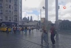 Taksim’de sağanak yağış etkili oldu